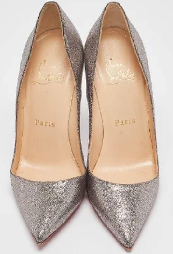 Christian Louboutin Pre-owned Fabric heels Gray Dames