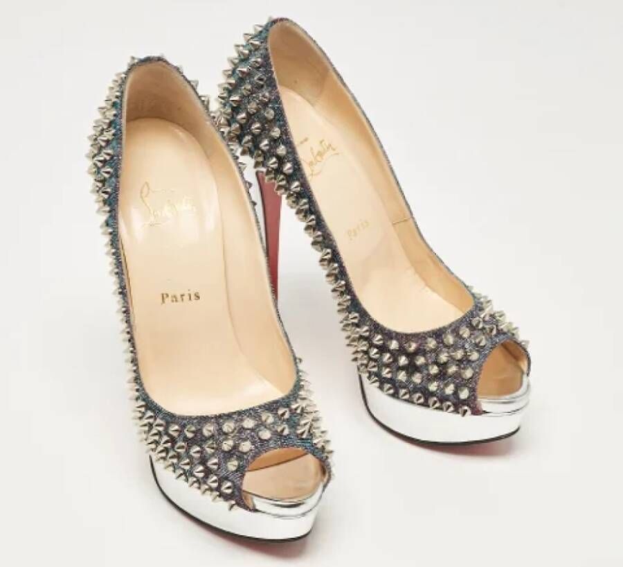 Christian Louboutin Pre-owned Fabric heels Gray Dames