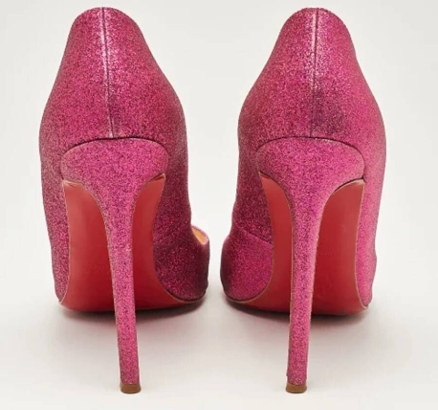 Christian Louboutin Pre-owned Fabric heels Pink Dames