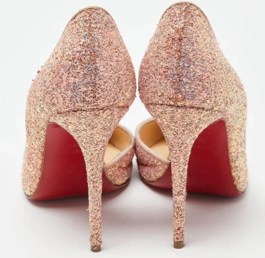 Christian Louboutin Pre-owned Fabric heels Pink Dames