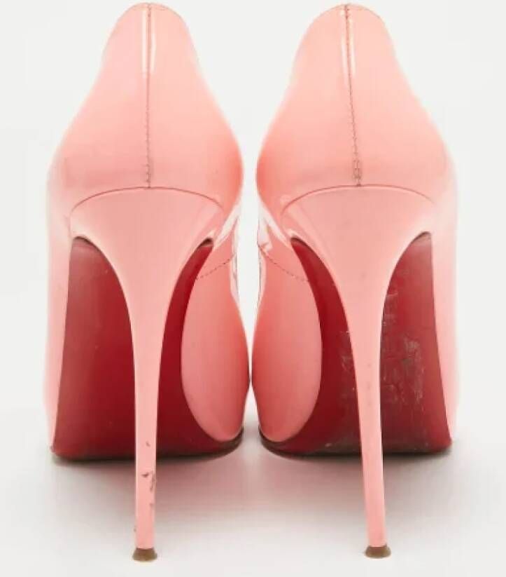 Christian Louboutin Pre-owned Fabric heels Pink Dames