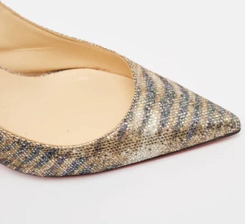 Christian Louboutin Pre-owned Fabric heels Yellow Dames