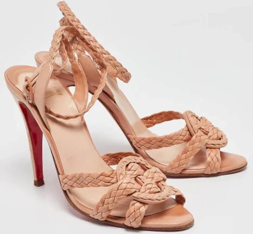 Christian Louboutin Pre-owned Fabric sandals Beige Dames