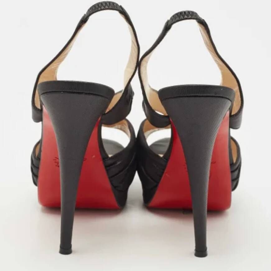 Christian Louboutin Pre-owned Fabric sandals Black Dames