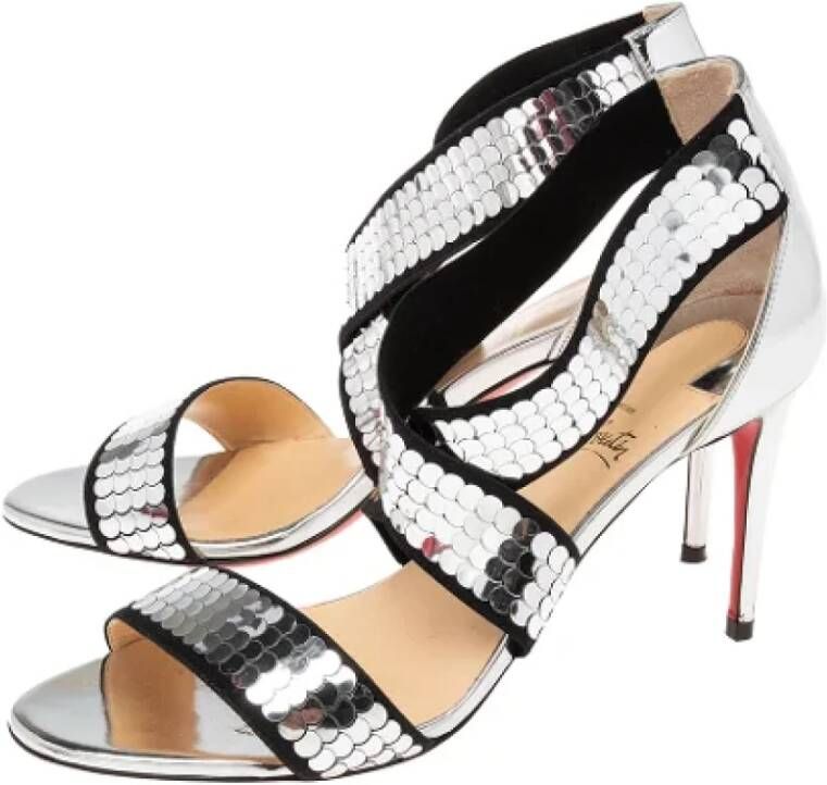 Christian Louboutin Pre-owned Fabric sandals Gray Dames