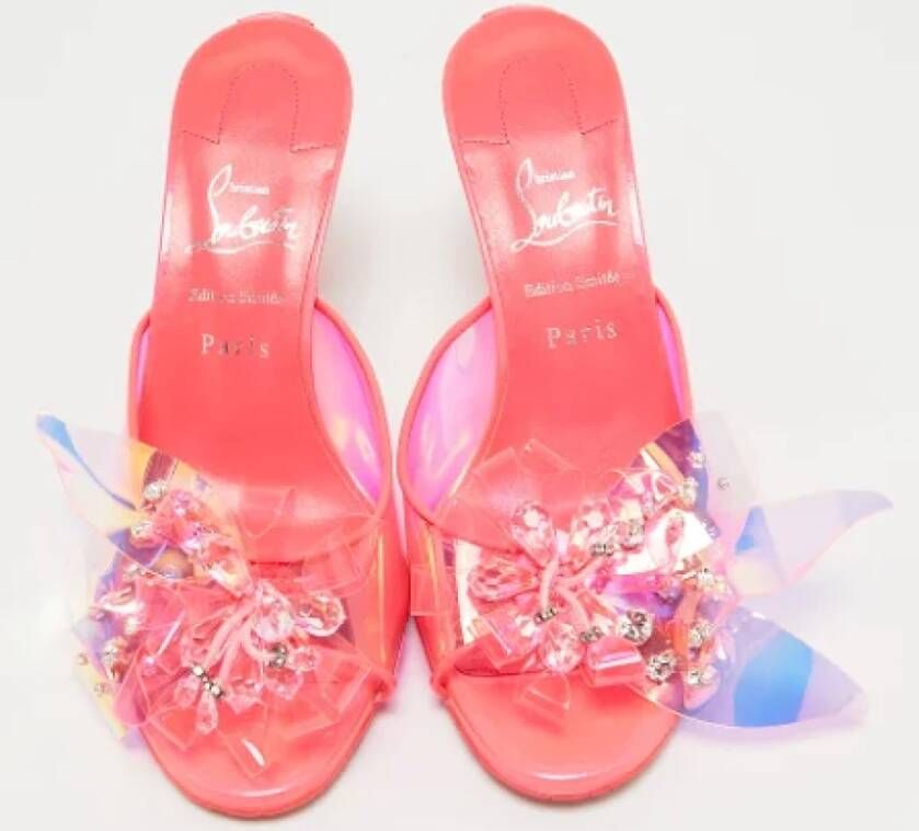 Christian Louboutin Pre-owned Fabric sandals Pink Dames