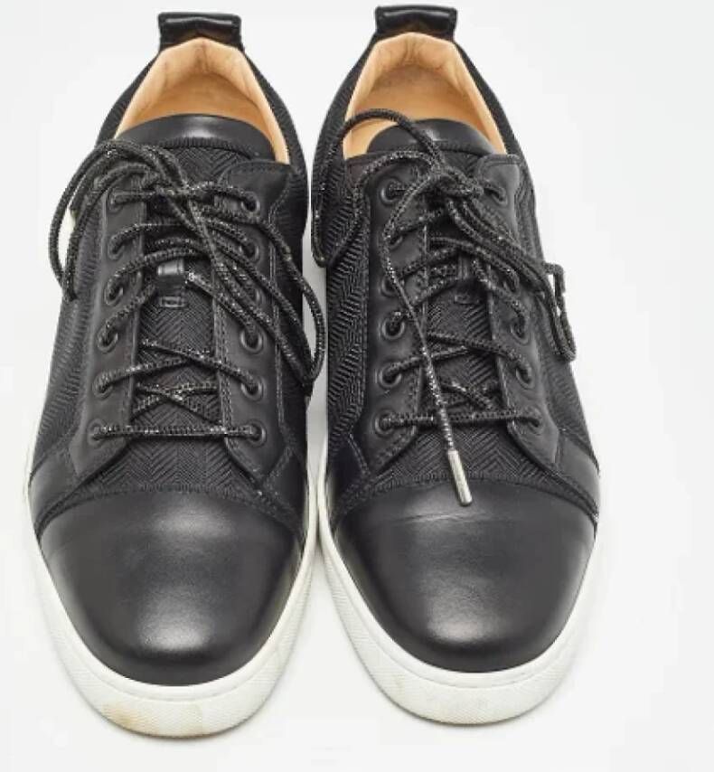 Christian Louboutin Pre-owned Fabric sneakers Black Dames