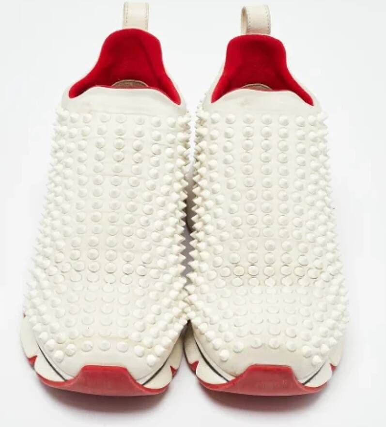 Christian Louboutin Pre-owned Fabric sneakers White Dames