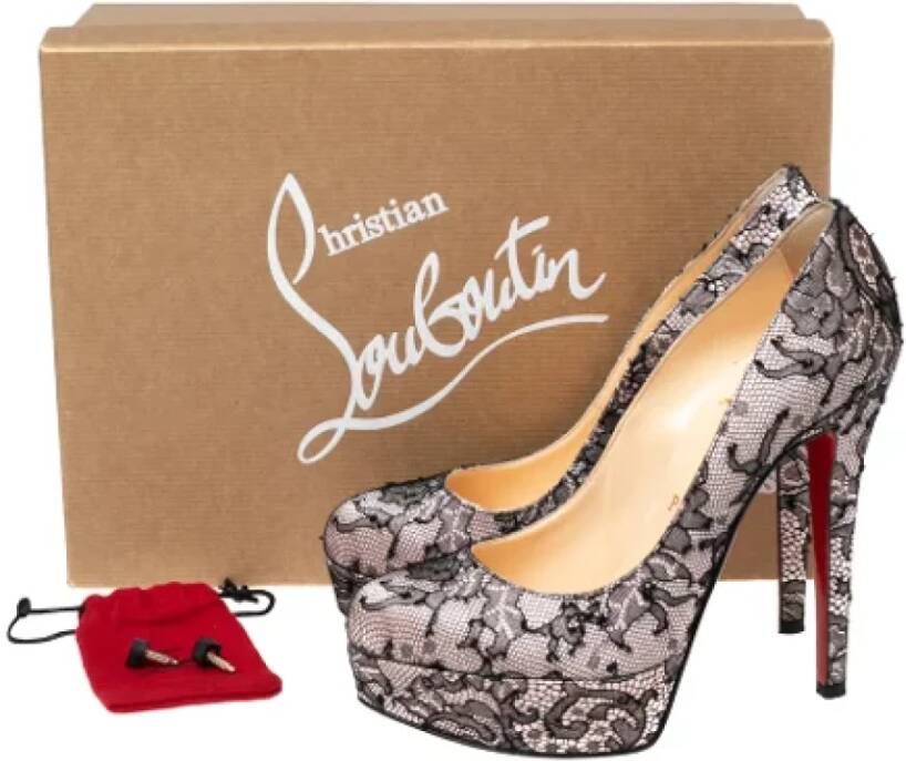 Christian Louboutin Pre-owned Lace heels Black Dames