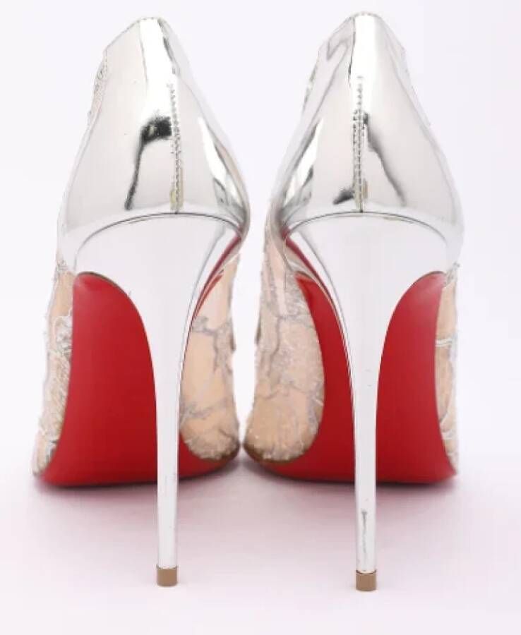 Christian Louboutin Pre-owned Lace heels Gray Dames