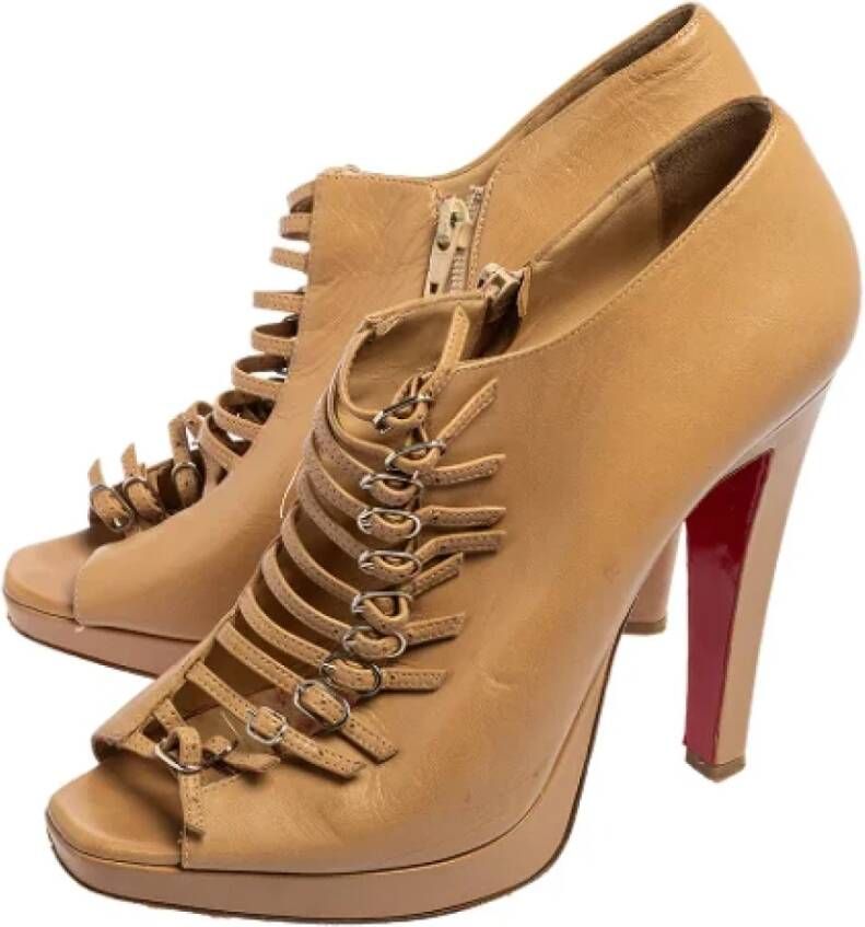 Christian Louboutin Pre-owned Leather boots Beige Dames