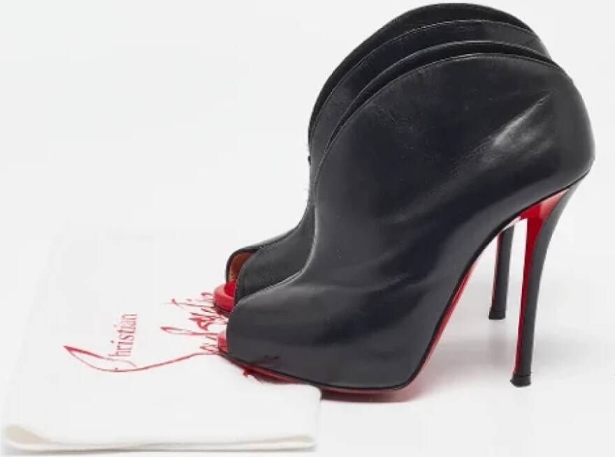 Christian Louboutin Pre-owned Leather boots Black Dames