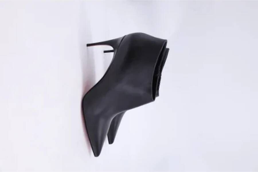 Christian Louboutin Pre-owned Leather boots Black Dames