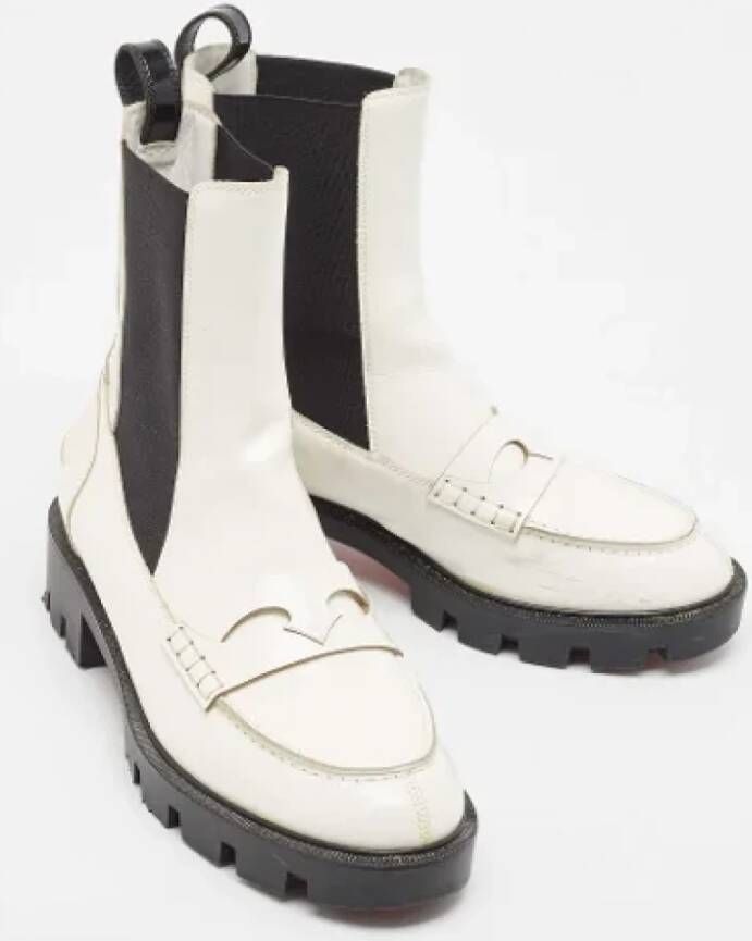 Christian Louboutin Pre-owned Leather boots White Dames