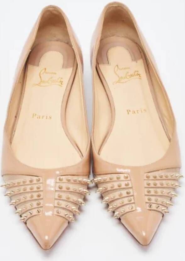 Christian Louboutin Pre-owned Leather flats Beige Dames