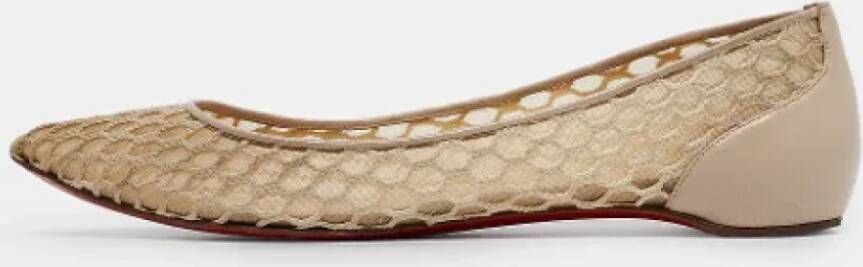 Christian Louboutin Pre-owned Leather flats Beige Dames