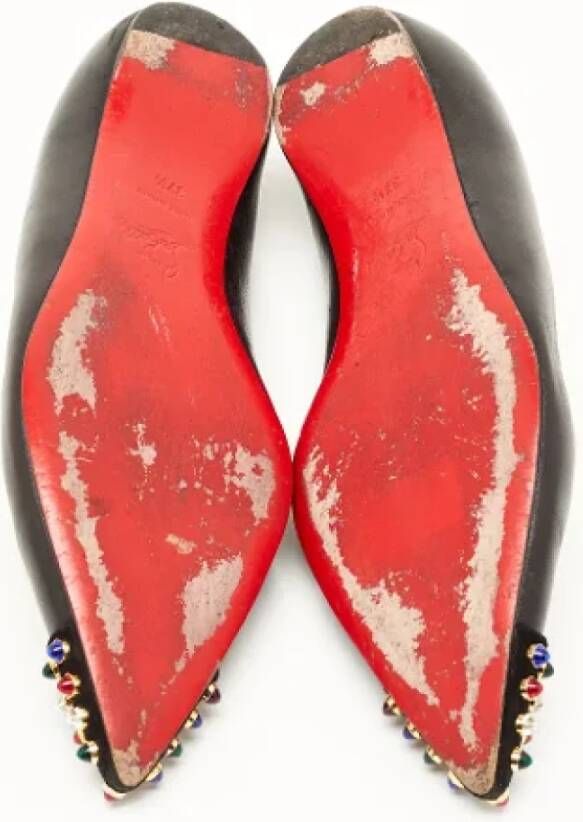 Christian Louboutin Pre-owned Leather flats Black Dames