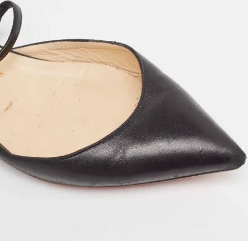 Christian Louboutin Pre-owned Leather flats Black Dames