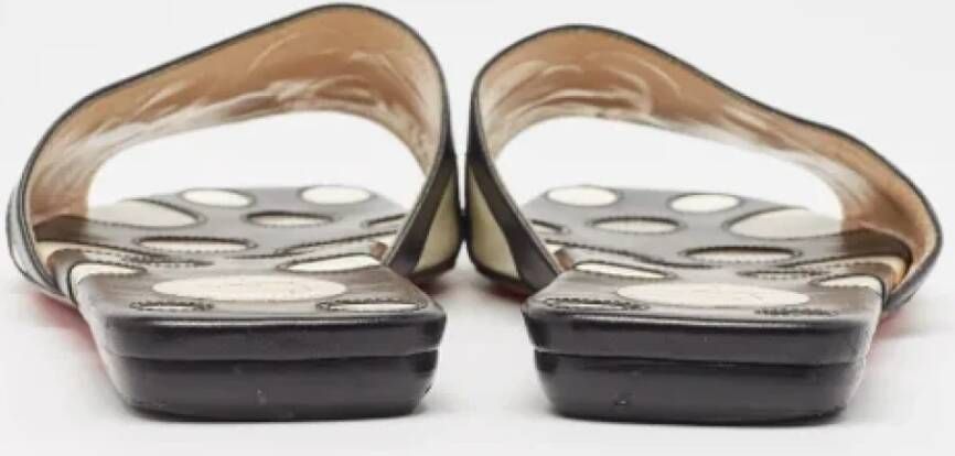 Christian Louboutin Pre-owned Leather flats Black Dames