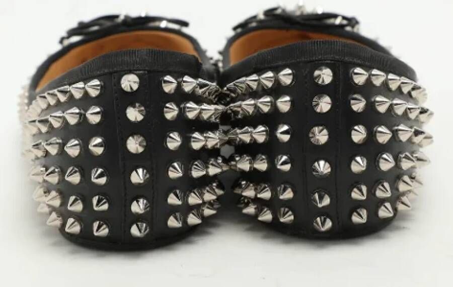 Christian Louboutin Pre-owned Leather flats Black Dames