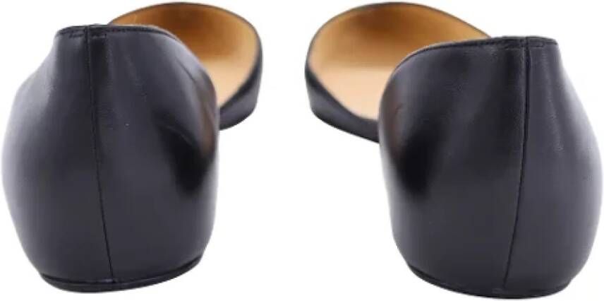 Christian Louboutin Pre-owned Leather flats Black Dames