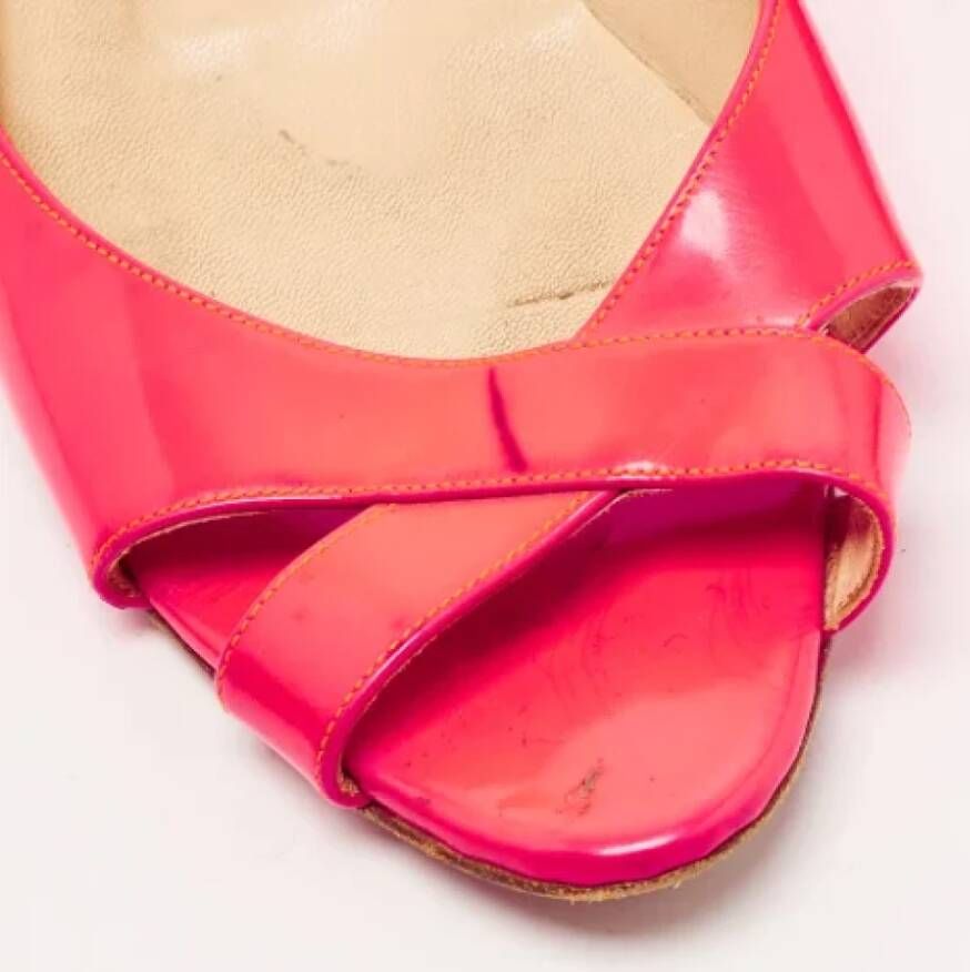 Christian Louboutin Pre-owned Leather flats Pink Dames