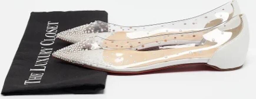 Christian Louboutin Pre-owned Leather flats White Dames