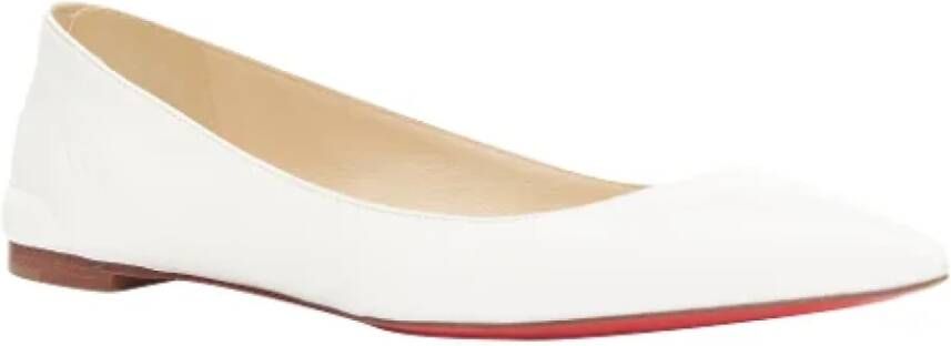 Christian Louboutin Pre-owned Leather flats White Dames