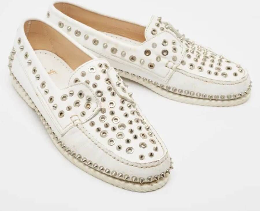 Christian Louboutin Pre-owned Leather flats White Heren