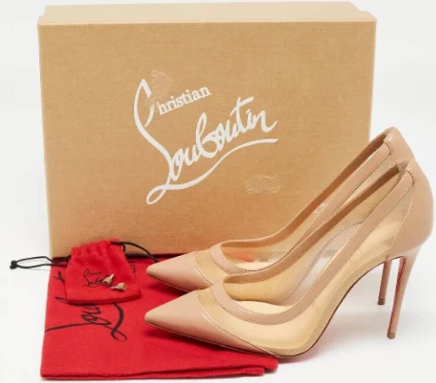 Christian Louboutin Pre-owned Leather heels Beige Dames