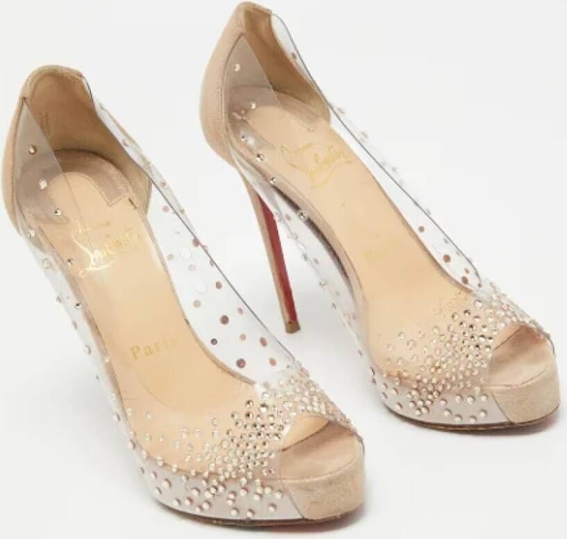 Christian Louboutin Pre-owned Leather heels Beige Dames