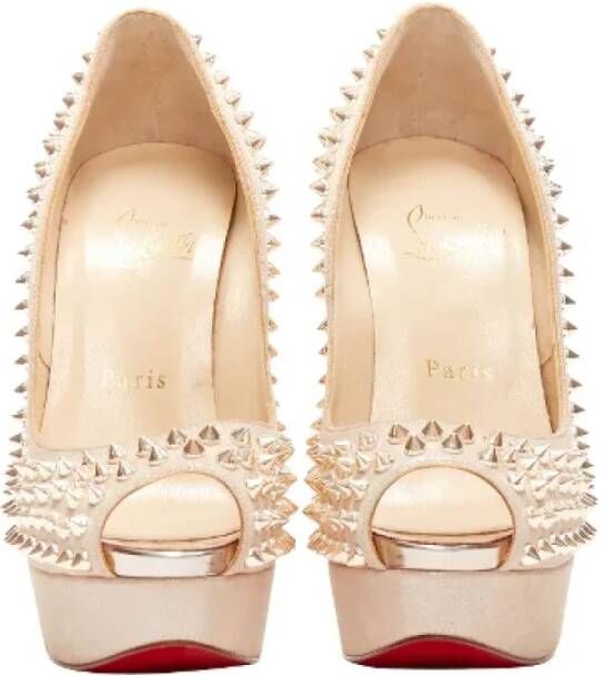 Christian Louboutin Pre-owned Leather heels Beige Dames