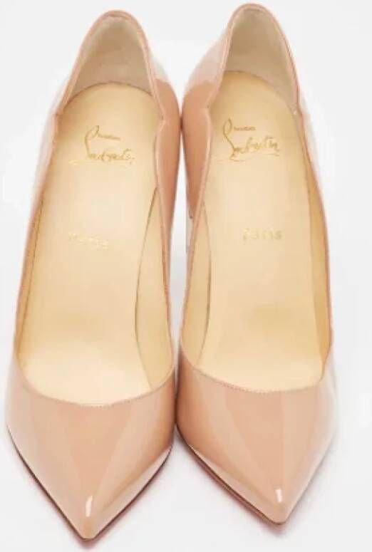 Christian Louboutin Pre-owned Leather heels Beige Dames