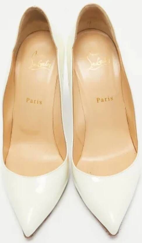 Christian Louboutin Pre-owned Leather heels Beige Dames