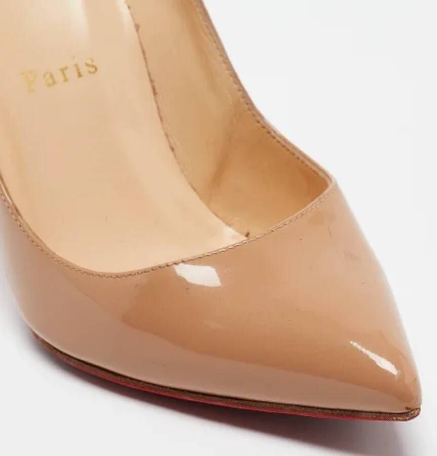 Christian Louboutin Pre-owned Leather heels Beige Dames