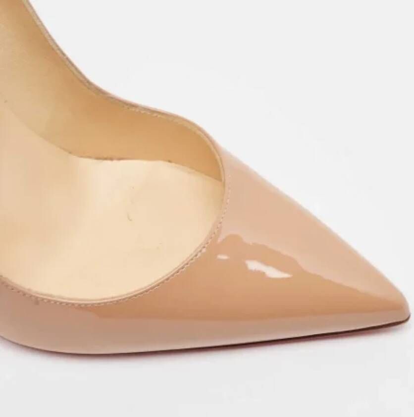 Christian Louboutin Pre-owned Leather heels Beige Dames