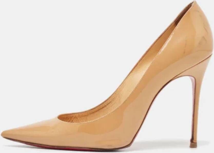 Christian Louboutin Pre-owned Leather heels Beige Dames