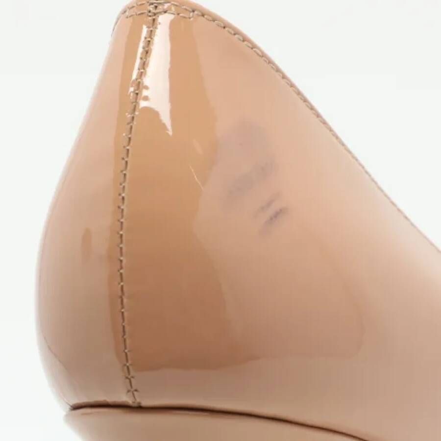 Christian Louboutin Pre-owned Leather heels Beige Dames