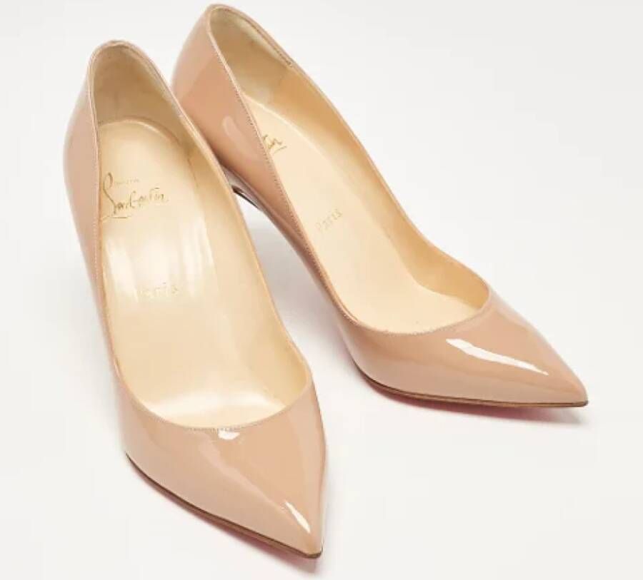 Christian Louboutin Pre-owned Leather heels Beige Dames