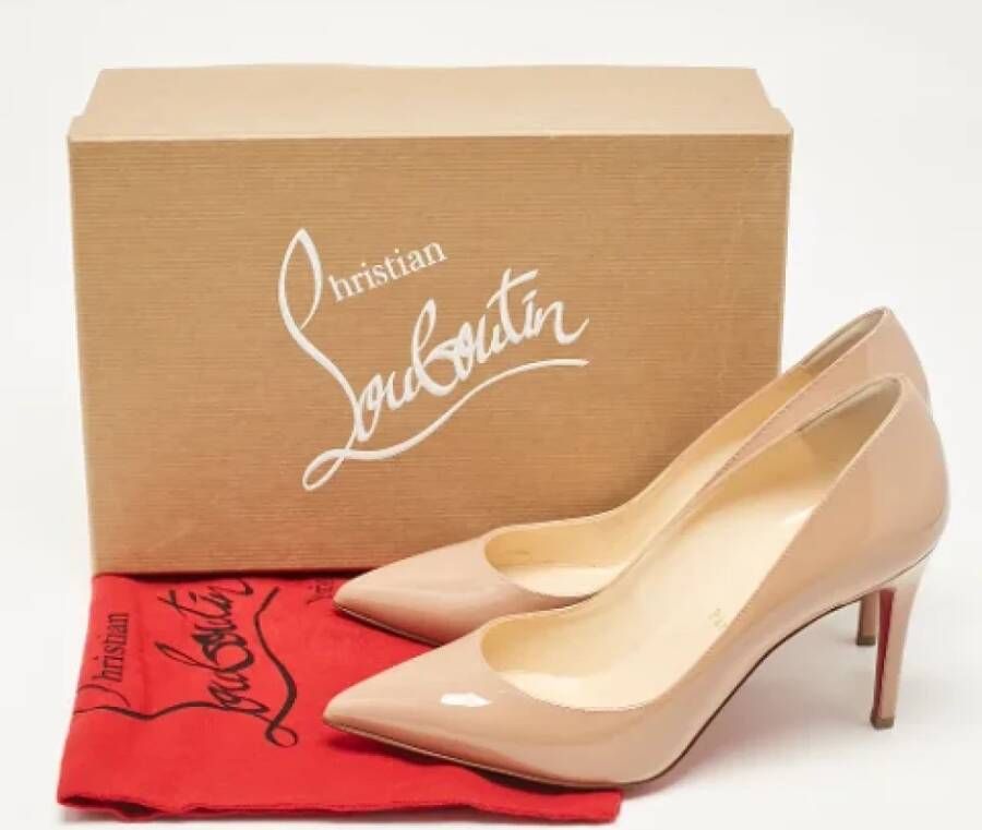 Christian Louboutin Pre-owned Leather heels Beige Dames