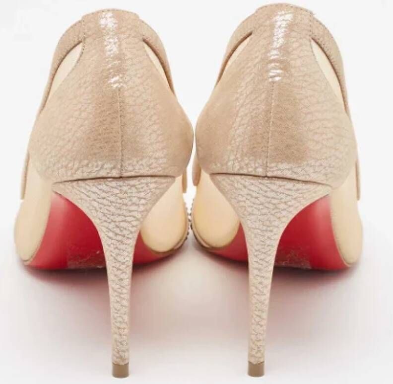 Christian Louboutin Pre-owned Leather heels Beige Dames