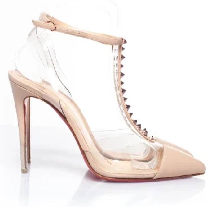 Christian Louboutin Pre-owned Leather heels Beige Dames