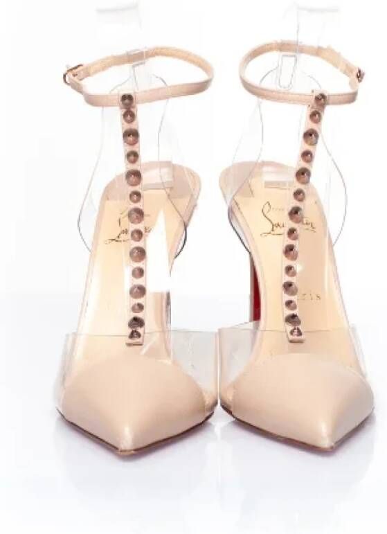 Christian Louboutin Pre-owned Leather heels Beige Dames