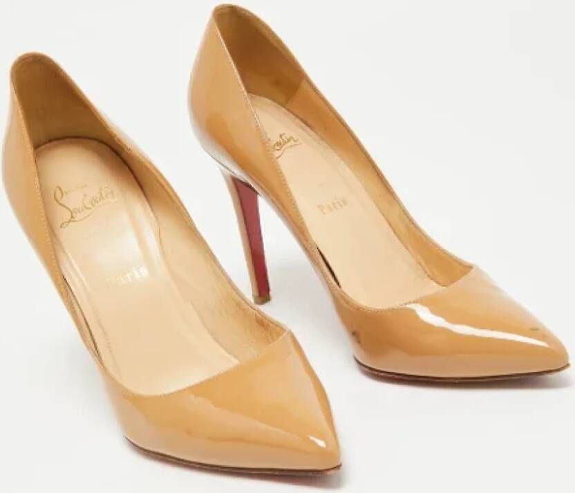 Christian Louboutin Pre-owned Leather heels Beige Dames