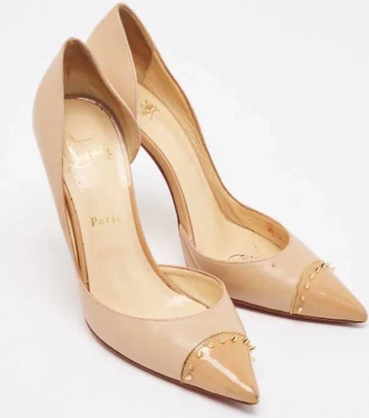 Christian Louboutin Pre-owned Leather heels Beige Dames