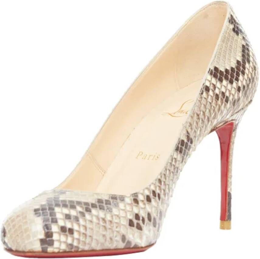 Christian Louboutin Pre-owned Leather heels Beige Dames