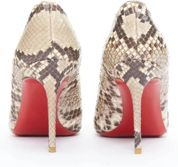 Christian Louboutin Pre-owned Leather heels Beige Dames