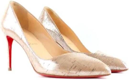 Christian Louboutin Pre-owned Leather heels Beige Dames