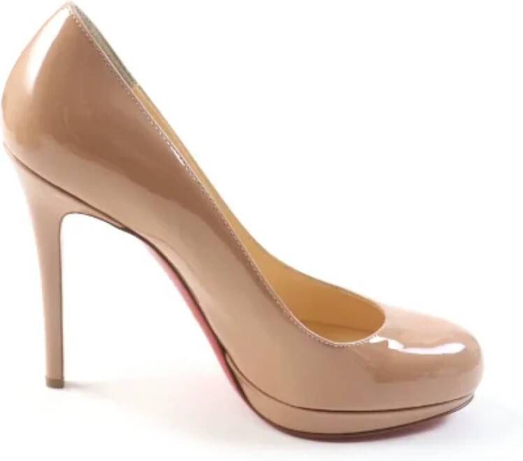 Christian Louboutin Pre-owned Leather heels Beige Dames