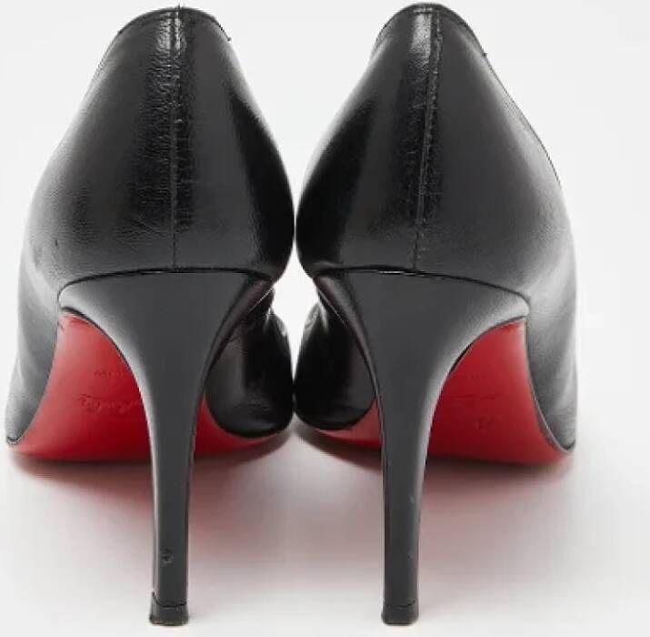 Christian Louboutin Pre-owned Leather heels Black Dames